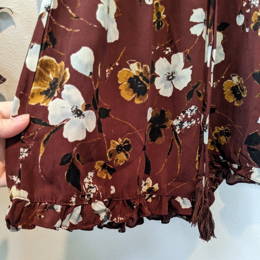 Floral Romper - Picture 2 of 4